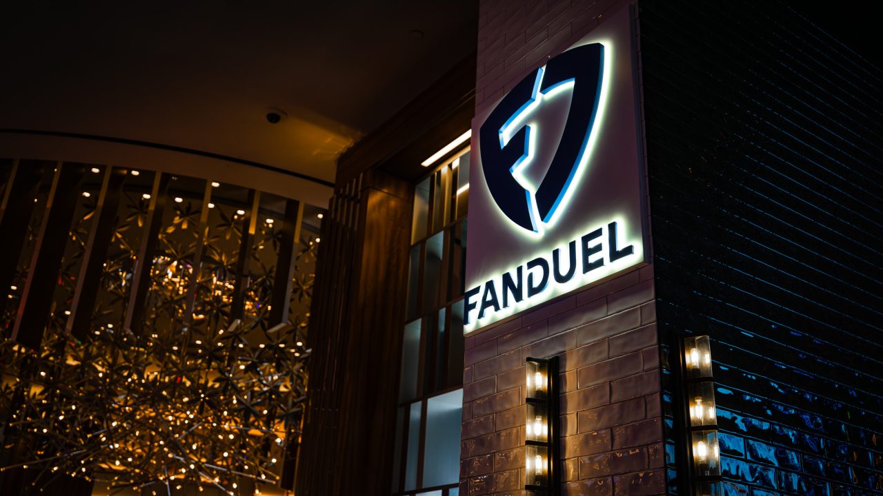 PokerStars i FanDuel łączą siły: Turnieje Sunday Dynasty i Sunday Shield z gwarantowanymi pulami