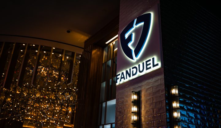 PokerStars i FanDuel łączą siły: Turnieje Sunday Dynasty i Sunday Shield z gwarantowanymi pulami