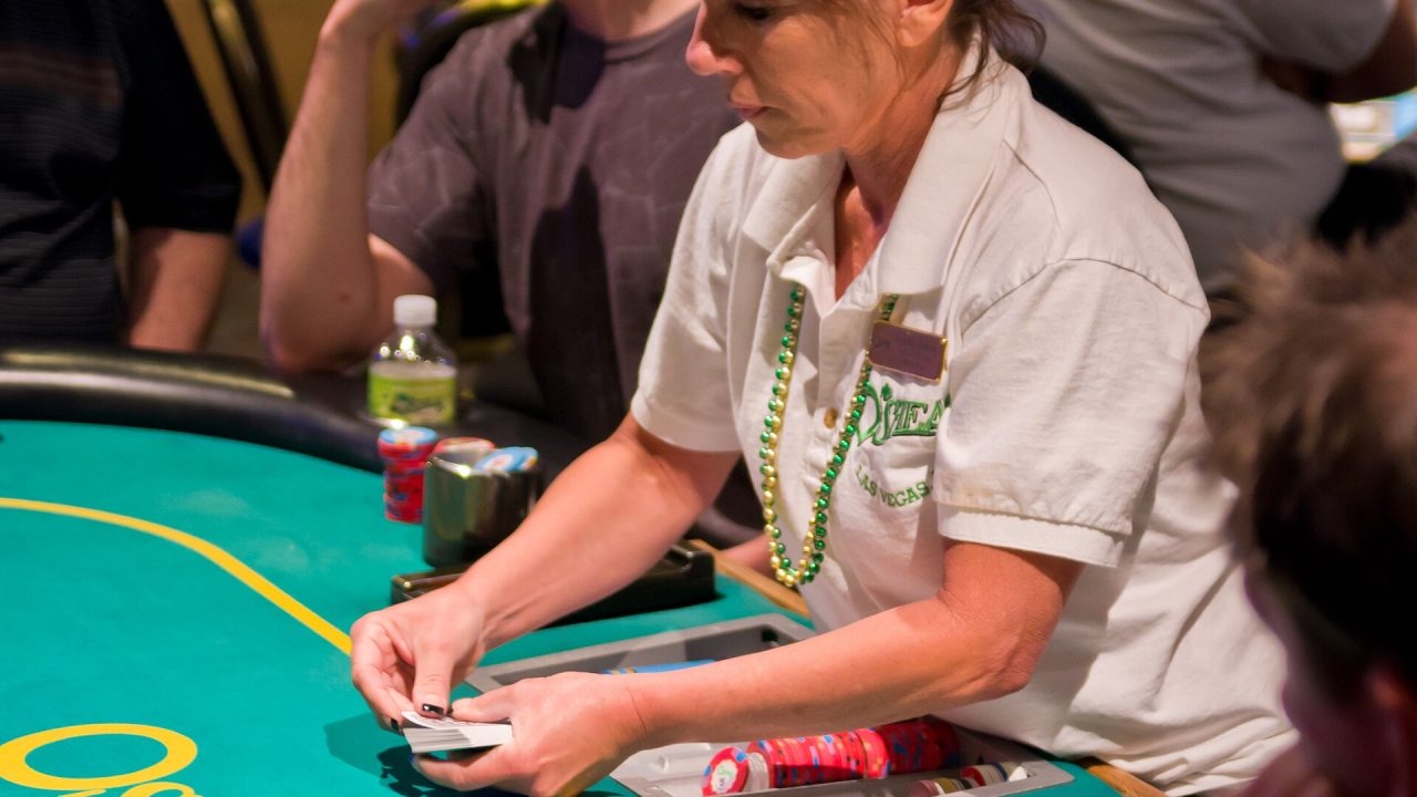 Jak testujemy recenzje poker roomów na PokerProVIP