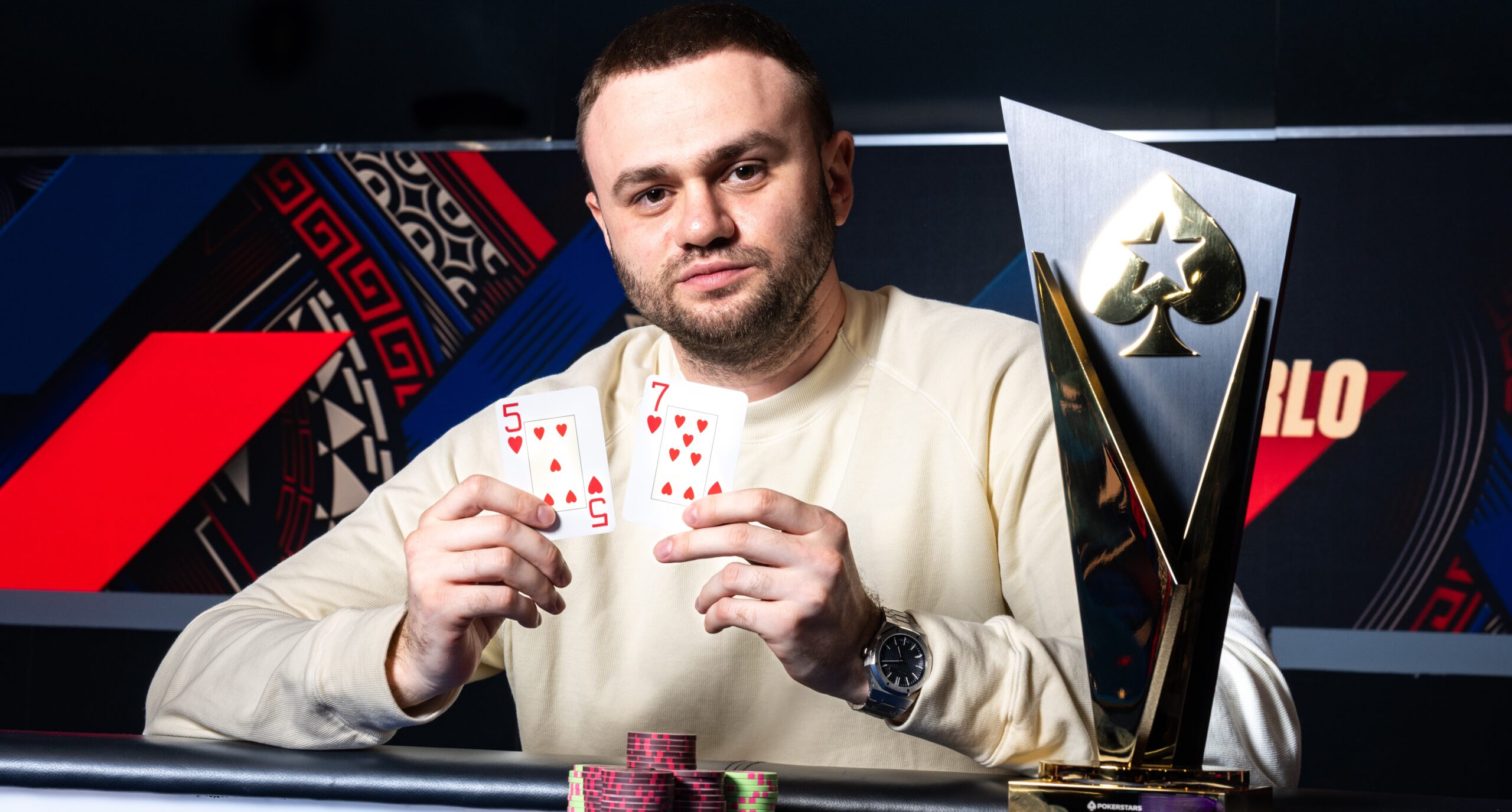 Roman Stoica z trofeum EPT Monte Carlo Main Event 2026