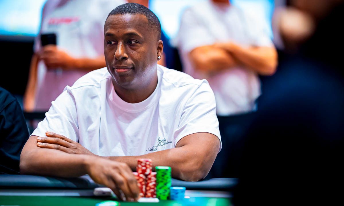 Maurice Hawkins zdobywa 25. pierścień WSOP Circuit, umacniając rekord
