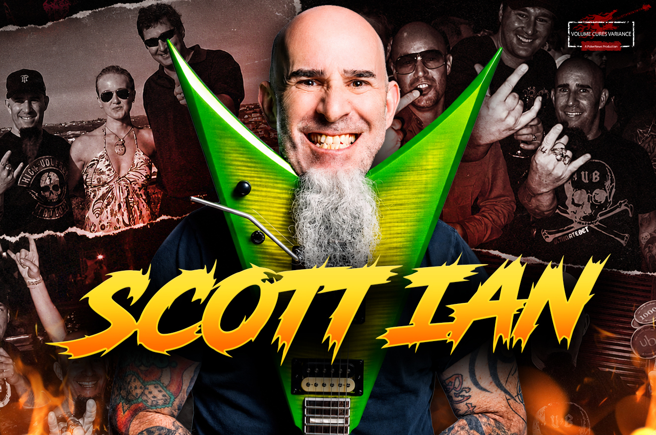 Scott Ian, gitarzysta zespołu Anthrax, podczas gry w pokera online.