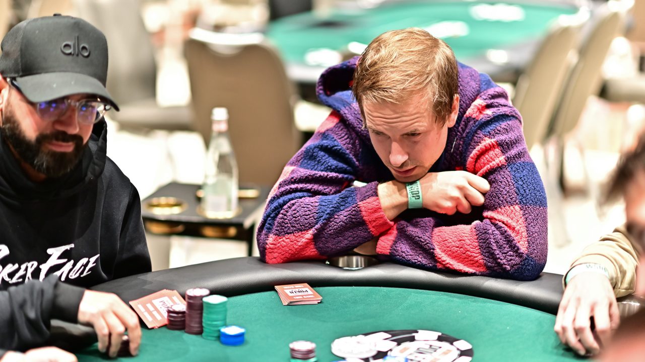 Tytuł: Viktor „Isildur1” Blom popełnia kosztowny błąd na WSOP – zrzuca wygrywającą rękę