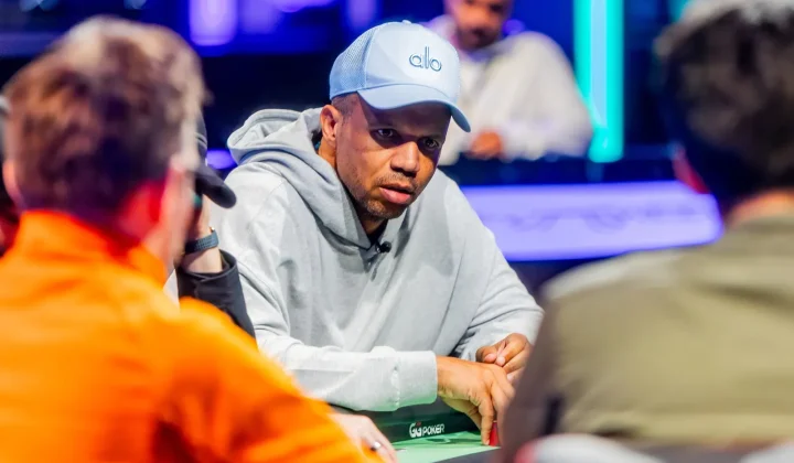 Phil Ivey, jeden z najbardziej rozpoznawalnych graczy w historii pokera, zakończył swój występ w prestiżowym turnieju Super High Roller o wp
