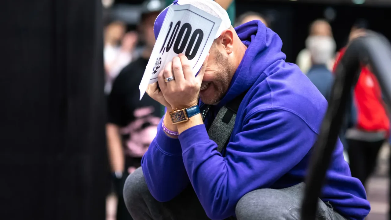Gracz WSOP przekazuje 100 000 dolarów na cele charytatywne po trafieniu tajemniczej nagrody