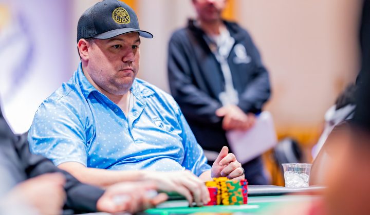 Shaun Deeb awansuje do finałowego stołu $10,000 No-Limit 2-7, Phil Hellmuth odpada tuż przed