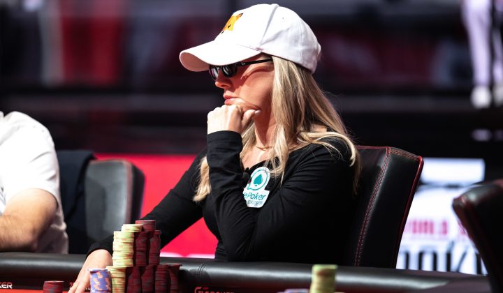 Kristen Foxen ponownie udowadnia swoją dominację na światowej scenie pokerowej, osiągając kolejne spektakularne wyniki. Jej ostatnie zwycięs