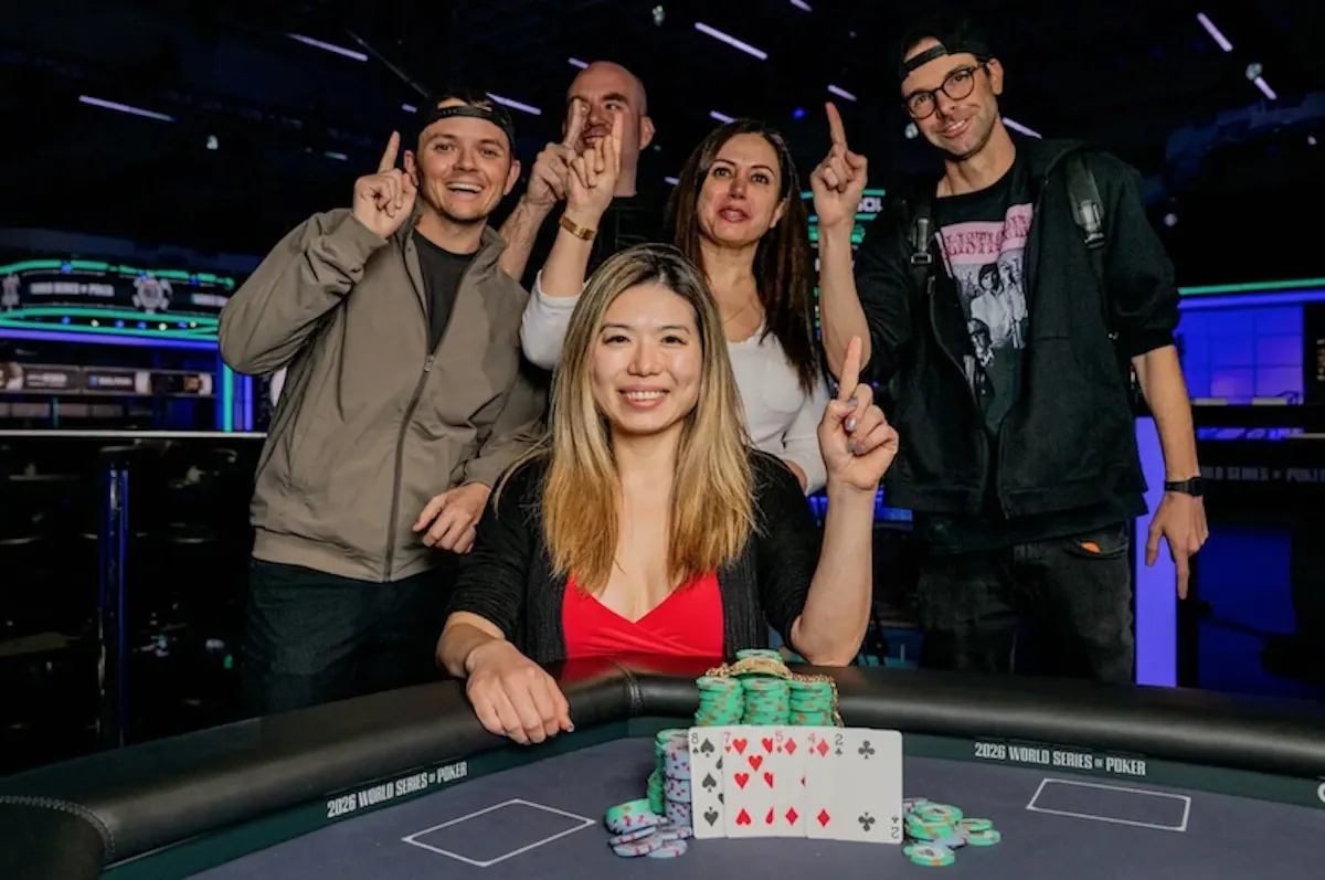 Michelle Chin podczas gry przy pokerowym stole podczas turnieju WSOP