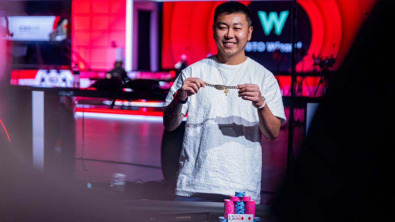 Yang Wang zdobywa pierwszy bransoletę WSOP w turnieju Pot-Limit Omaha za $5,000
