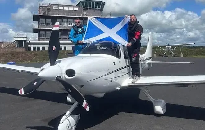 Pokerzysta leci samolotem z Szkocji do USA na Mistrzostwa Świata 2026