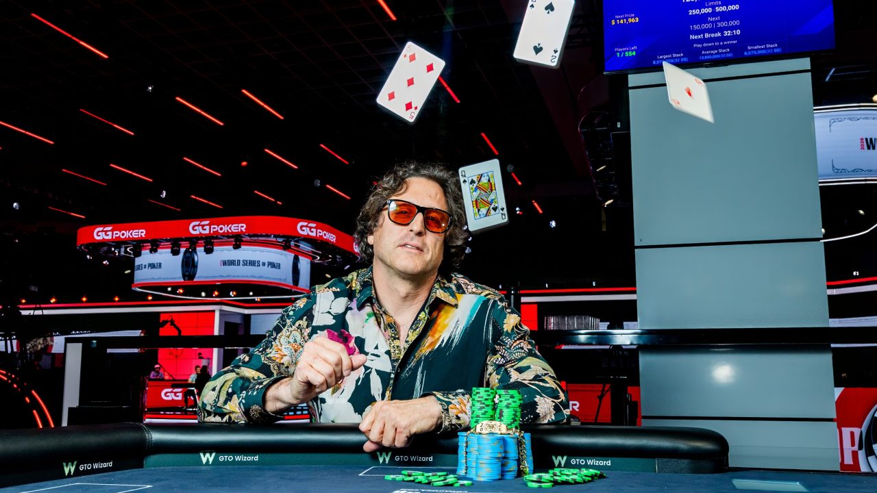 Szachowy Mistrz Michael Casella Pokonał Legendy Pokera i Zdobył Pierwszą Bransoletę WSOP