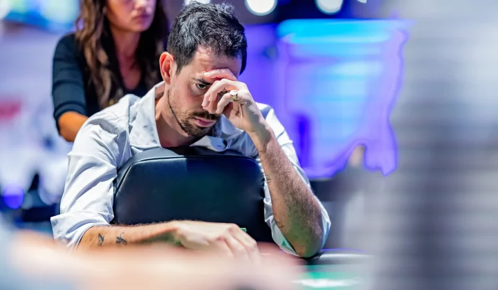 Nick Schulman na progu historycznego osiągnięcia podczas stołu finałowego WSOP