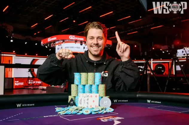 Frederic Normand z pierwszym bransoletą WSOP w turnieju Pot-Limit Omaha Hi-Lo