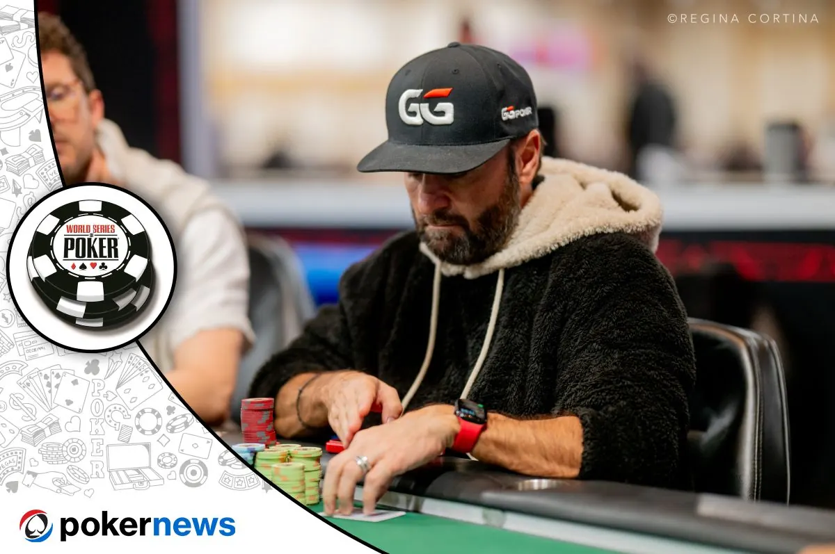 Gracze przy stole pokerowym podczas turnieju World Series of Poker