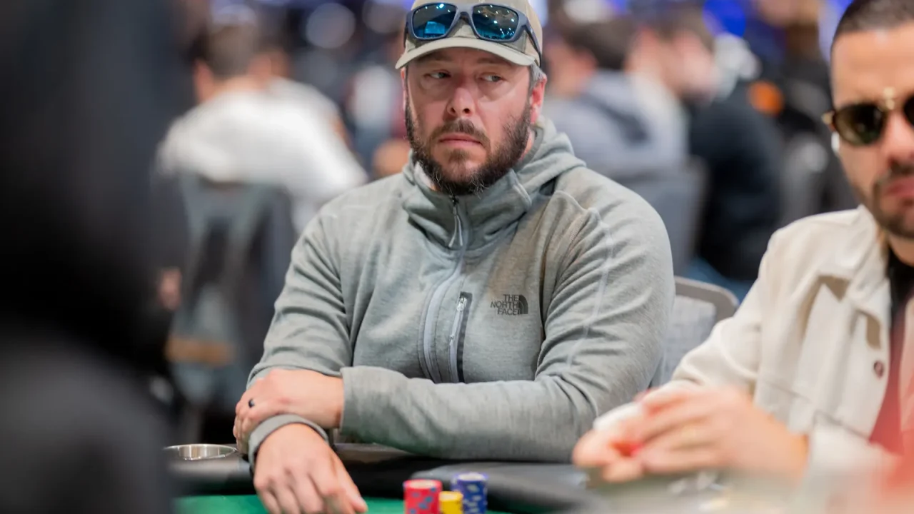 W tegorocznej edycji prestiżowego turnieju World Series of Poker Main Event, jeden z graczy, Loren Klein, zastosował niezwykle rzadką i ryzy
