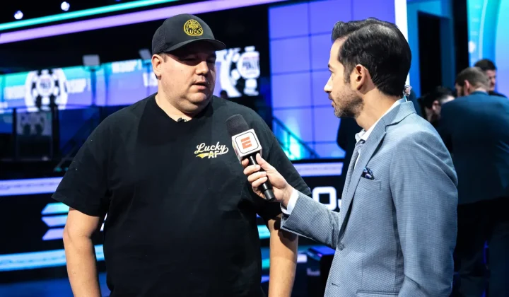 Shaun Deeb po odpadnięciu z Main Event WSOP natychmiast dołączył do dwóch nowych turniejów