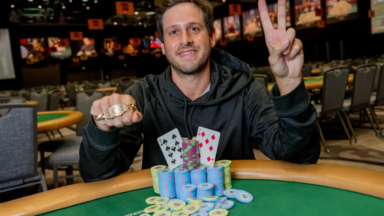 Darren Rabinowitz zatrzymał Phila Hellmutha i zdobył drugą bransoletkę WSOP