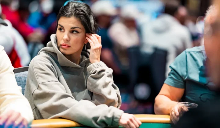 Brutalny cooler na WSOP Main Event: Pokerzystka z asami na ręce przegrywa z czterema czwórkami