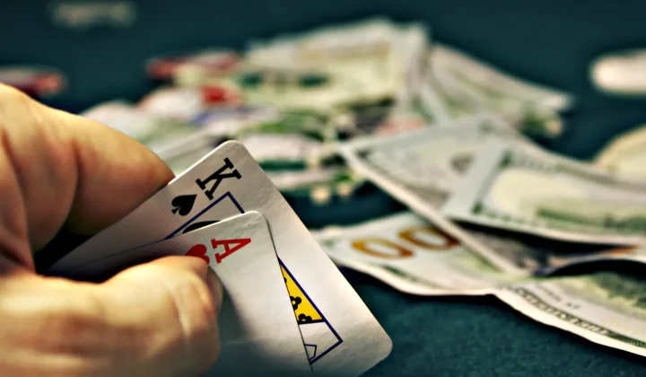 Rake w pokerze online: koszt, który częściej decyduje niż bonus