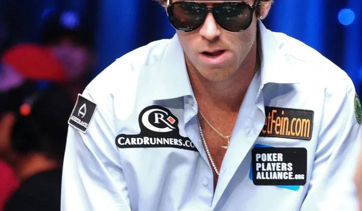 Przejrzystość opłat w turniejach pokerowych – na co zwracać uwagę jako gracz z Polski
