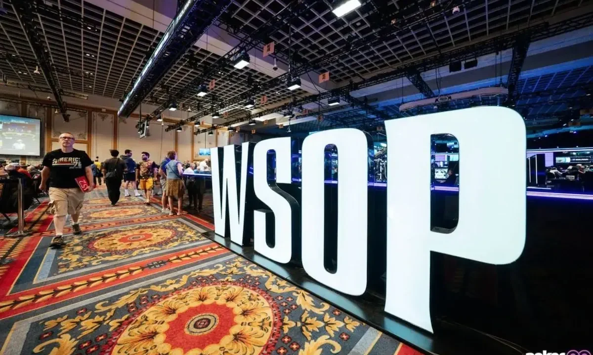 Main Event 57. edycji World Series of Poker w Las Vegas zebrał już imponującą liczbę ponad 8000 uczestników. Po czterech dniach otwarcia, kt