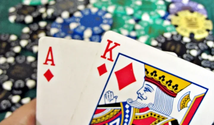 Programy lojalnościowe w pokerze online – na co naprawdę zwracać uwagę