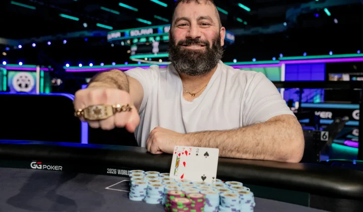 Justin Fawcett triumfuje w jedynym turnieju Double Board Bracelet na WSOP 2026