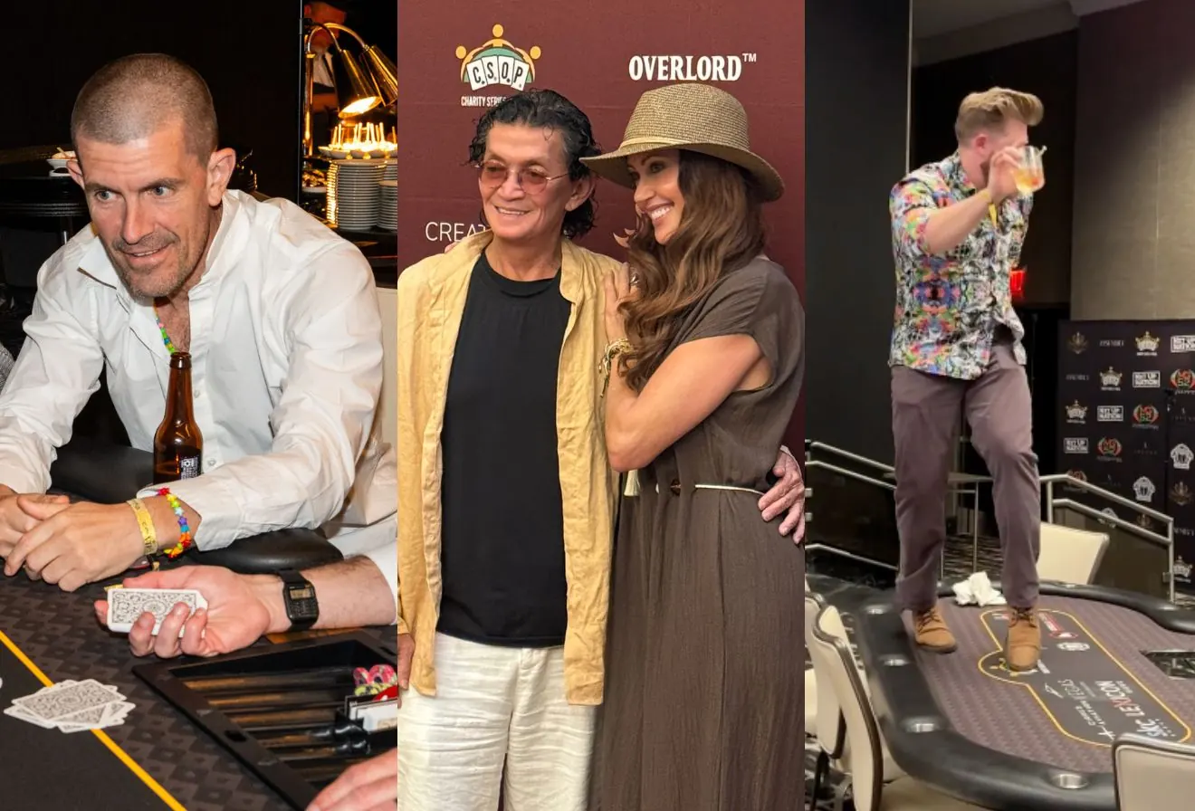 Profesjonalne żetony i karty na stole pokerowym podczas turnieju w Las Vegas.