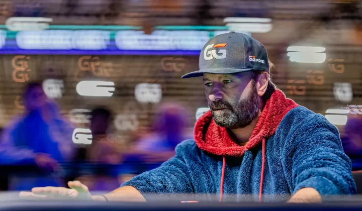 Daniel Negreanu zadebiutuje w Hustler Casino Live 28 sierpnia