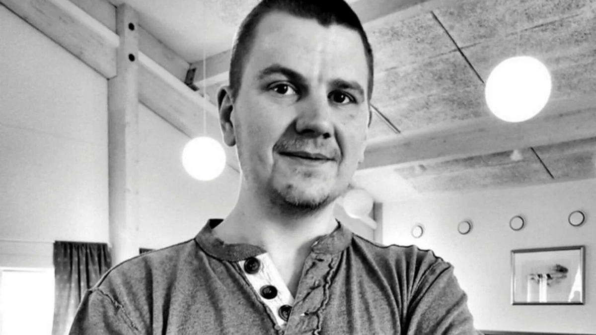 Policja wskazała „osobę zainteresowania” w sprawie zaginionego pokerzysty Jona Jonssona. Mężczyzna odmawia składania zeznań