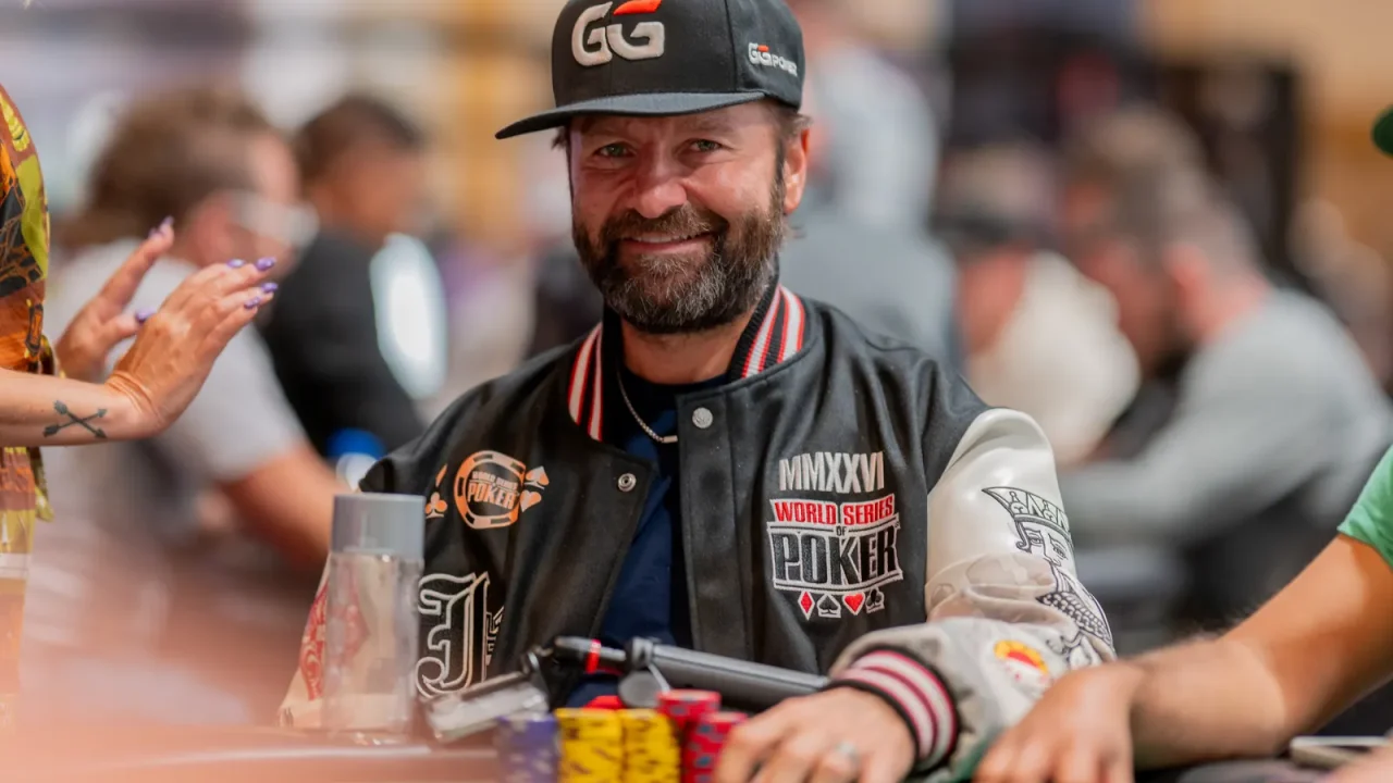 Daniel Negreanu ponownie przy stole finałowym WSOP Online, ale wciąż bez bransoletki