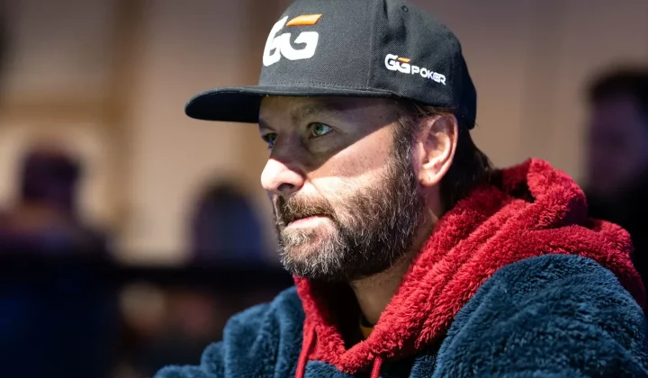 Daniel Negreanu odpadł z finałowego stołu WSOP Online. Czy pocket tensy to był zły call?